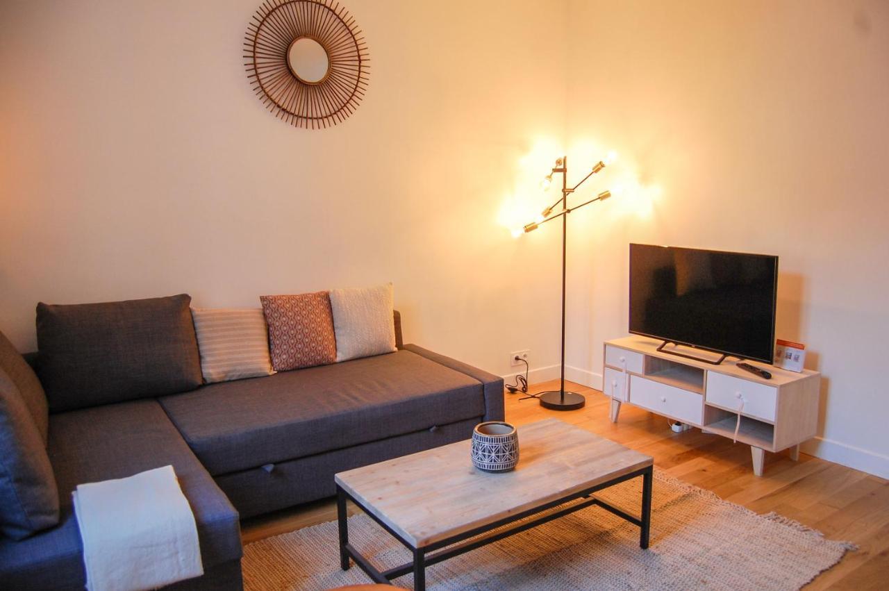 Poissy Appartements Cosy Buitenkant foto